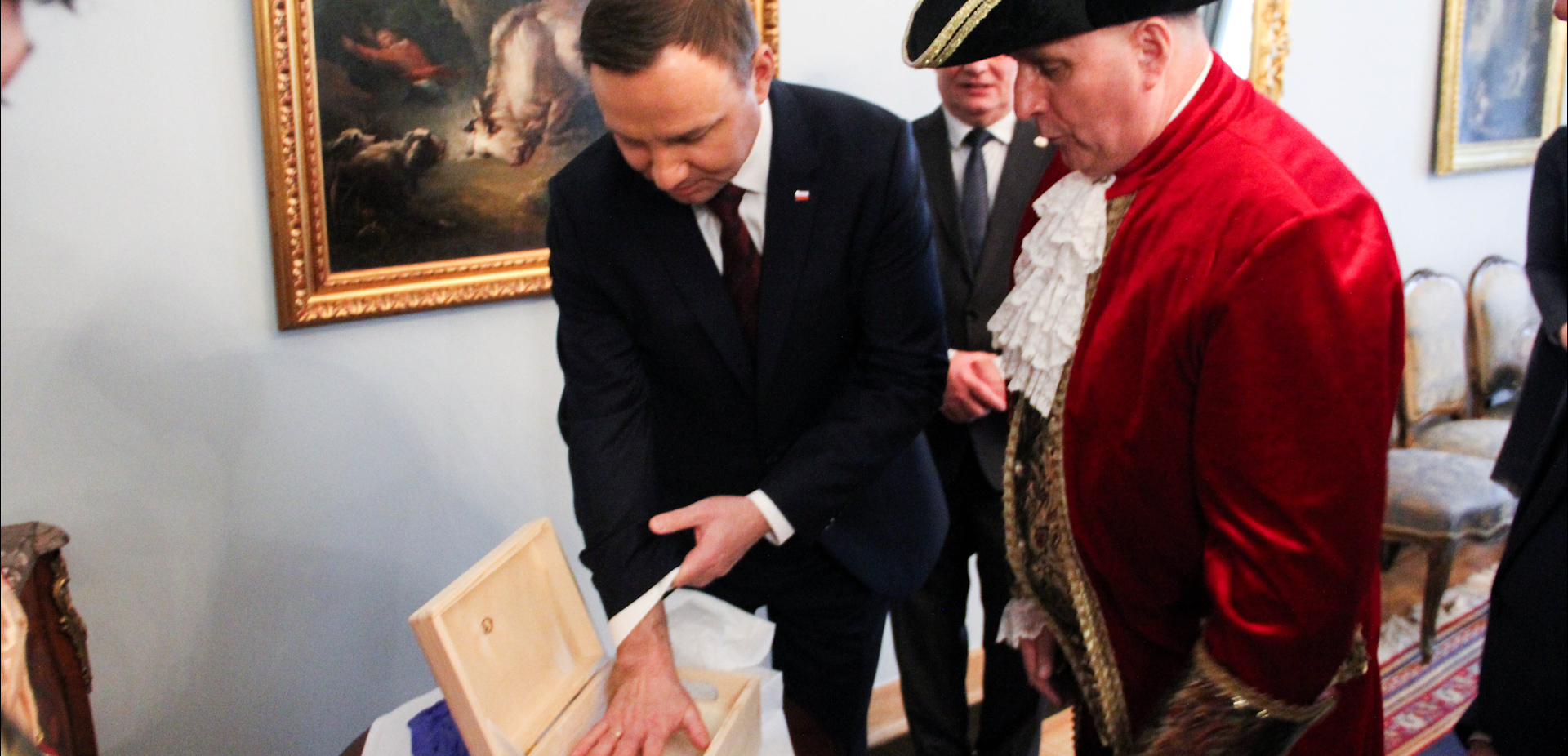 Aleja uzupełniona
