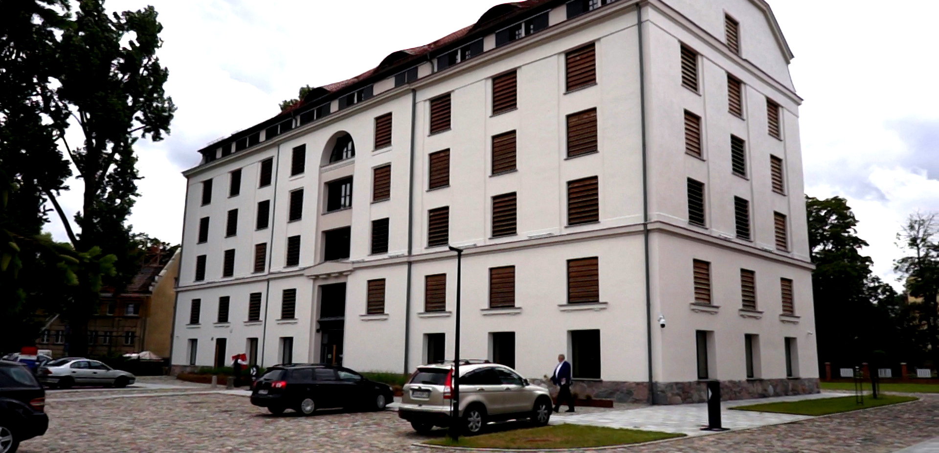Biały Spichlerz otwarty