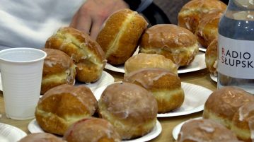 Pączki i zabawa