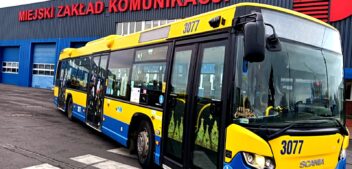 Mikołajkowy autobus wyruszył na ulice miasta
