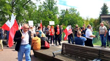 Protest obywatelski przeciwko przymusowej relokacji imigrantów