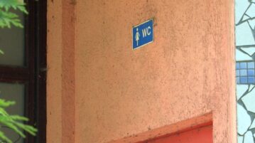 Wraca problem miejskich szaletów. Interpelacja radnego