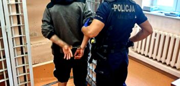 Policjanci zatrzymali mężczyznę, który był agresywny wobec ratowników medycznych