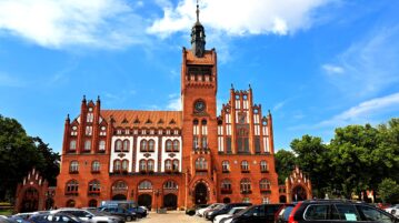 Obchody rocznicowe i częściowe zamknięcie placu Zwycięstwa