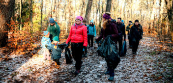 Mieszkańcy ruszyli do lasu. Społeczna akcja Fundacji Las Story przyniosła wymierne efekty