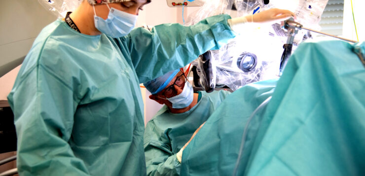 Nowy mikroskop operacyjny na oddziale otorynolaryngologicznym