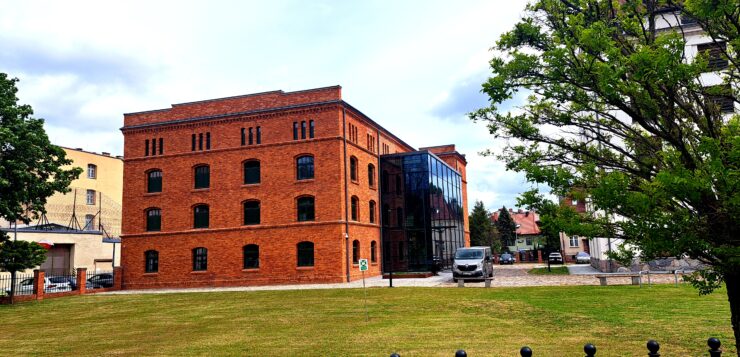 Tworzenie kartek świątecznych – warsztaty w Czerwonym Spichlerzu