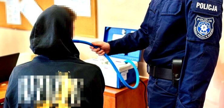 Kolizja na DK 6. Sprawca – pijany 17-latek bez uprawnień