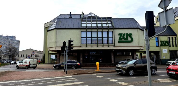 Jak pracować na zleceniu bez składek? Warunki dla studentów