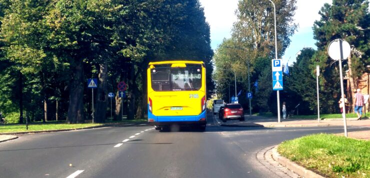 „Ciepły guzik” w słupskich autobusach. Wygoda czy obciążenie?
